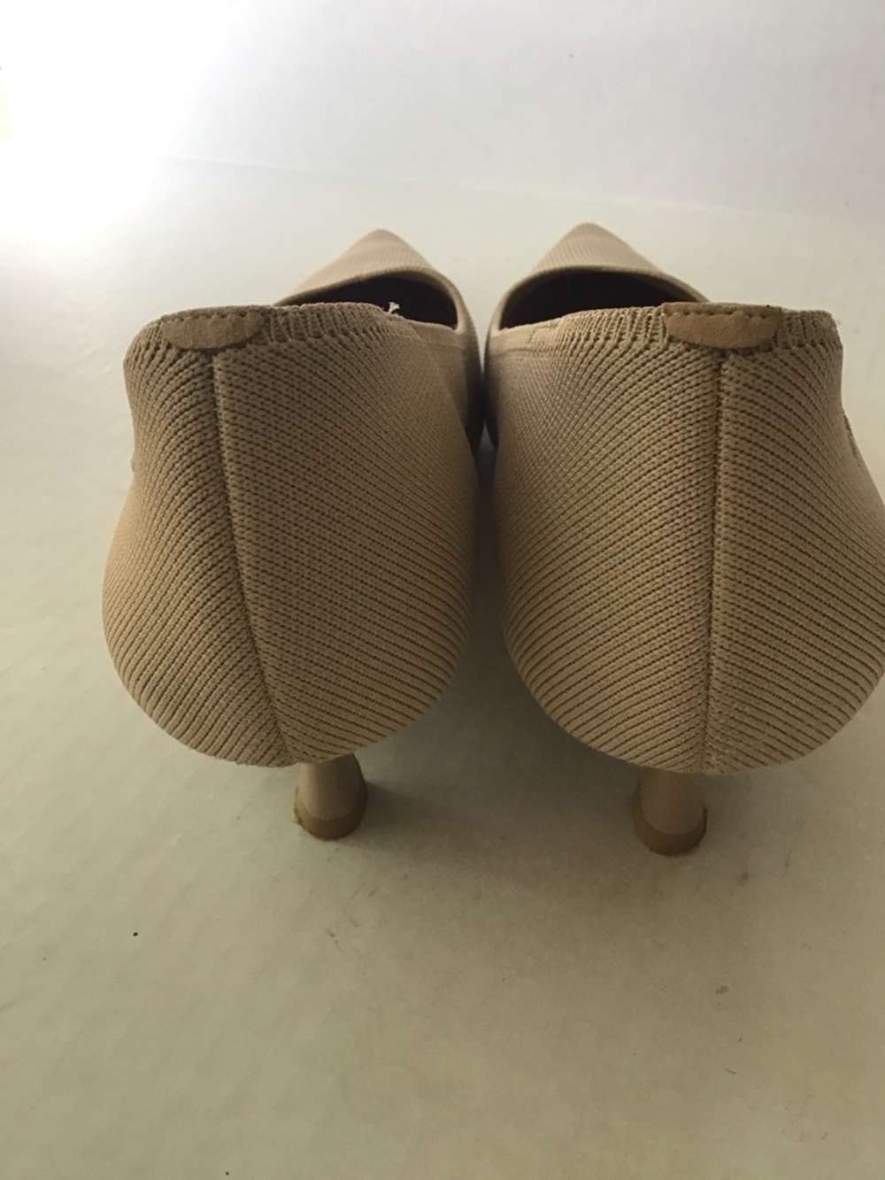 Vivaia Scarlett Pointed-Toe Kitten Heels - Picture 2 of 8